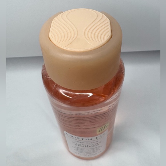 Kristin Ess Deep Clean Clarifying Shampoo - Picture 5 of 8